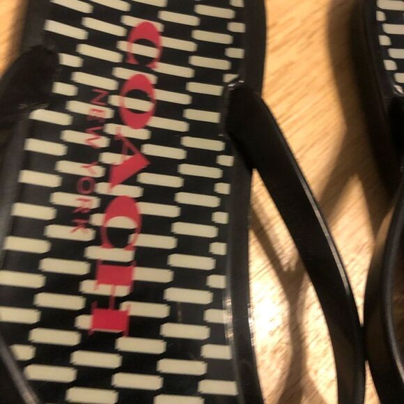 Coach Landon jelly  black flip flop thong sandals with gold bow, size 6 - Picture 3 of 9